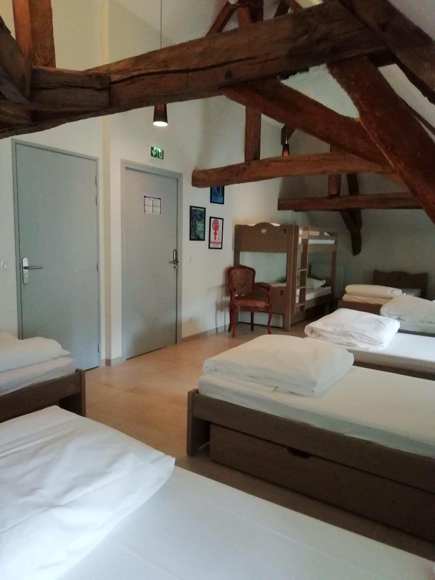 L'Auberge De Treigny Ruang foto